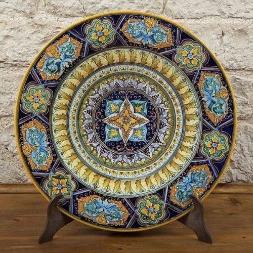 Artistic wall plate. Vietri ceramic. Hand-painted.