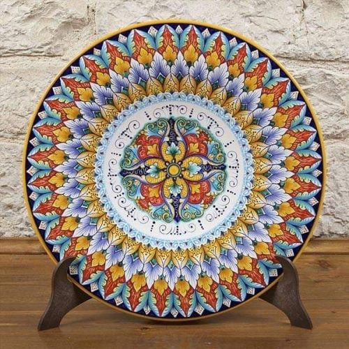 Artistic wall plate. Vietri ceramic. Hand-painted.