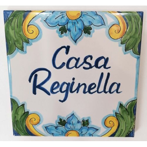 Placa cuadrada personalizable de línea  flores. Cerámica Vietri pintada a mano