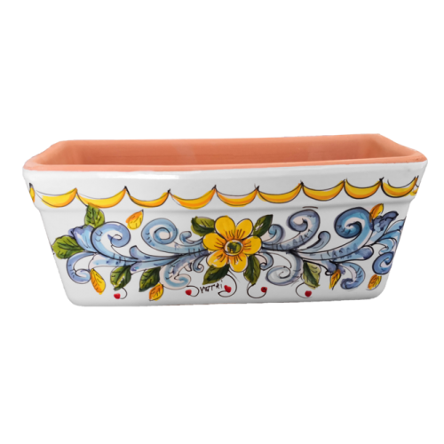 Jardinera rectangular. Fondo blanco con barroco y flores. Cerámica de Vietri. Pintada a mano.
