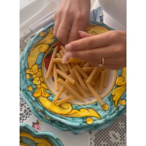 Doppelt dekorierter Linienteller, handbemalt aus Vietri-Keramik erhältlich in den Versionen Suppen Speise Obst/Dessert oder