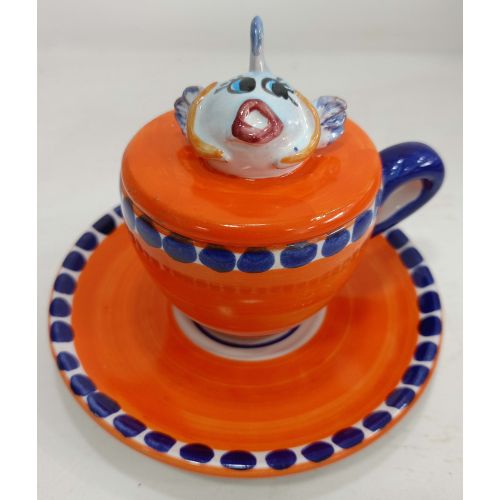Coffee cup with embossed lid, saucer animal line. Hand-painted Vietri ceramic.