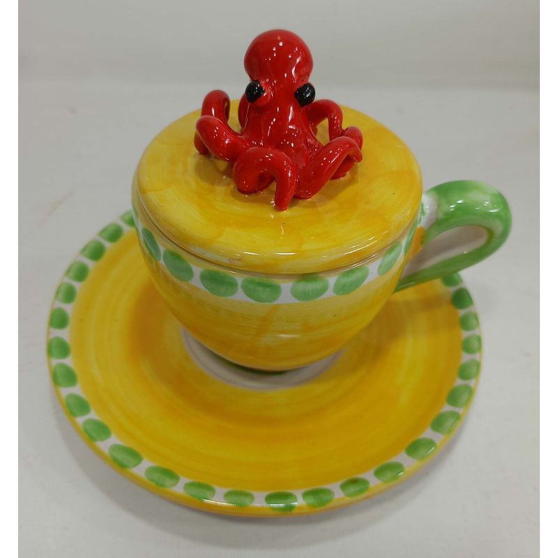 Coffee cup with embossed lid, saucer animal...